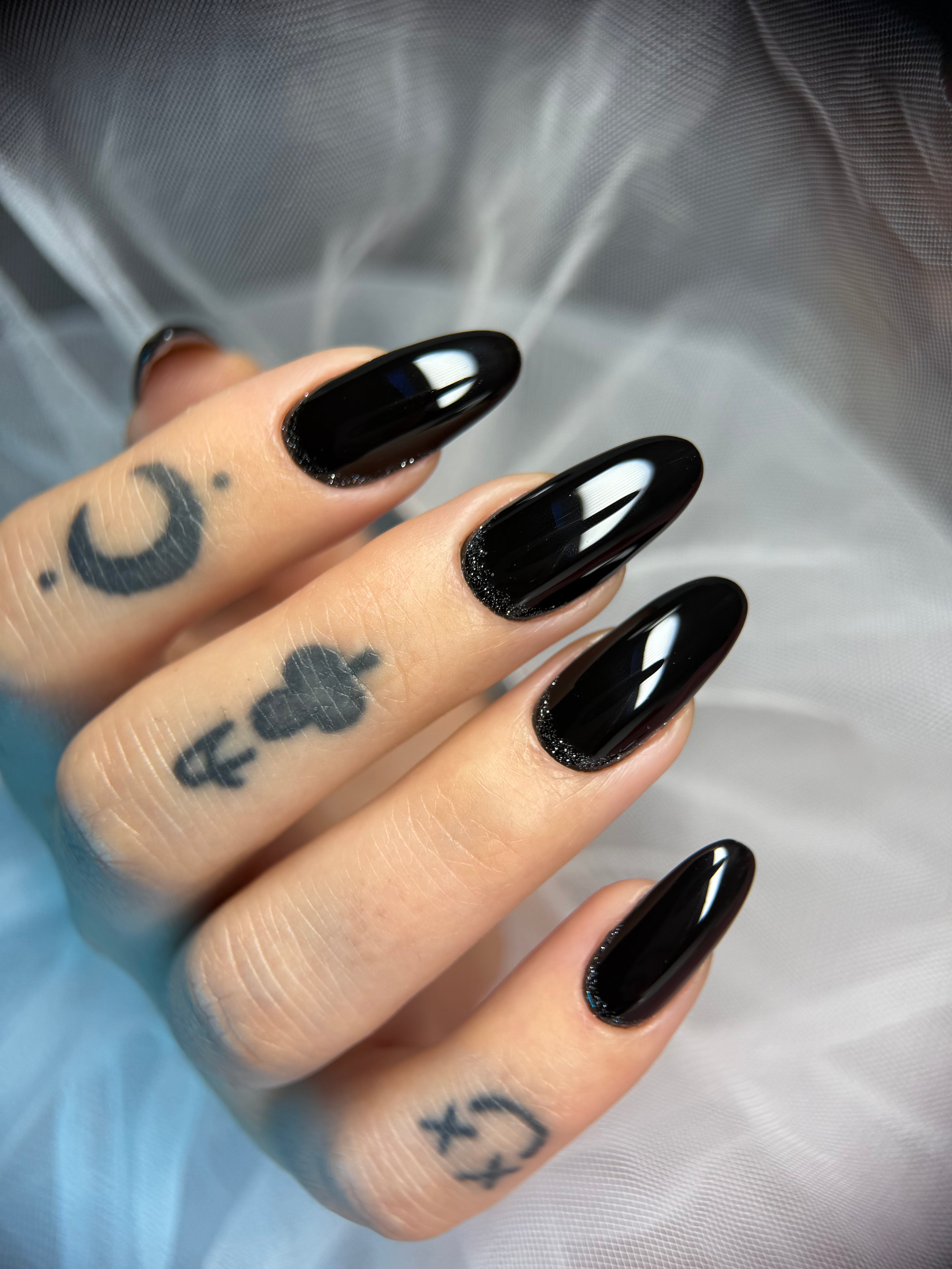 001 Black